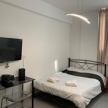 Holodek Apartments Ground & Semibasement Athen Exterior foto